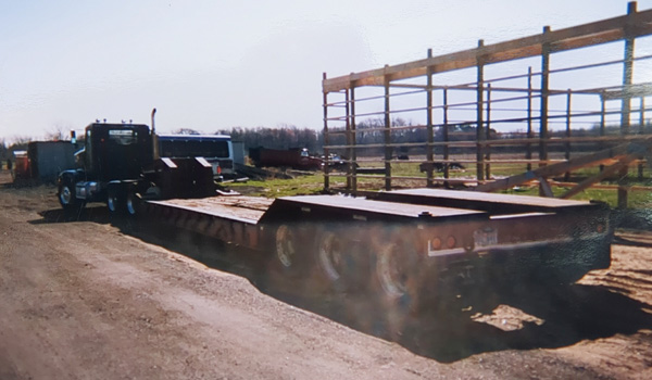 HES shop building Frame
